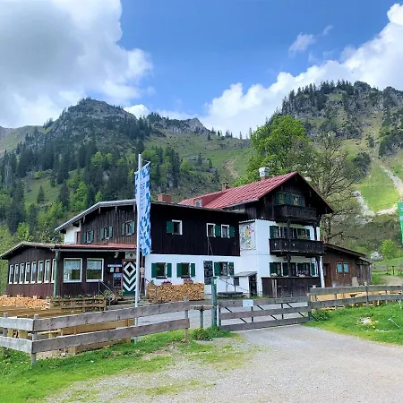 Rettenbaeckalm Schliersee